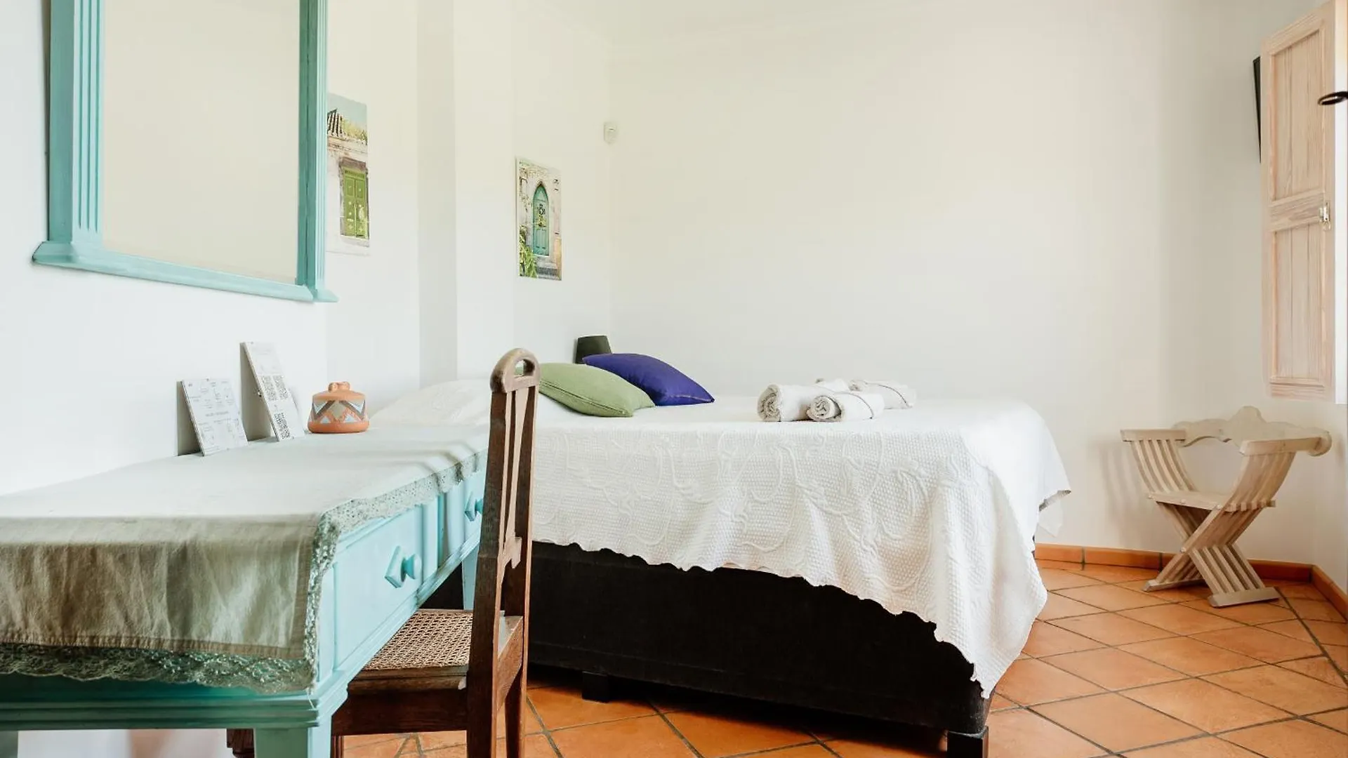 B&B Entrecolinas Paderne  Frühstückspension